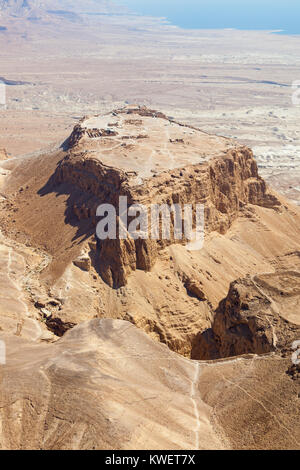 Masada UNESCO Weltkulturerbe in der Nähe des Toten Meeres in Israel von oben in eine Antenne Skyline Foto gesehen Stockfoto