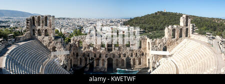 Die odode des Herodes Atticus ist ein kleiner Stein Theater am Südhang der Akropolis von Athen entfernt Stockfoto