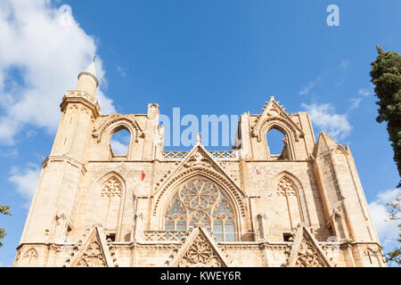St. Nikolaus-Kathedrale (Lala Mustafa Moschee) in der Stadt Famagusta in der Türkischen Republik Nordzypern. Stockfoto