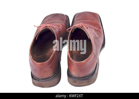 Paar verwendet Braun mans Schuhe isoliert auf weißem Stockfoto