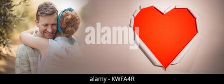 Paar mit valentinstag Liebe Übergang Papier Herz Stockfoto
