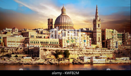 La Valletta über Sonnenuntergang, Panorama, Malta Island, Europa. Stockfoto