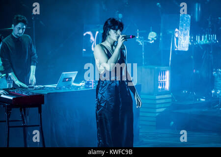 Die iranische Sängerin Sevdaliza führt leben in einer Zeit, in der Red Bull Music Academy in DR Koncerthuset in Kopenhagen. Dänemark, 11/03 2016. Stockfoto