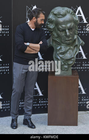 MADRID, Spanien - 23. Oktober: Enrique Gonzalez Macho (L) und Antonio Banderas an einem fotoshooting wie der spanischen Kino Academy angekündigt Antonio Banderas der Sieger des ehrenamtlichen Goya Cinema Award am 23. Oktober 2014 in Madrid empfangen werden, Spanien Personen: Antonio Banderas Stockfoto