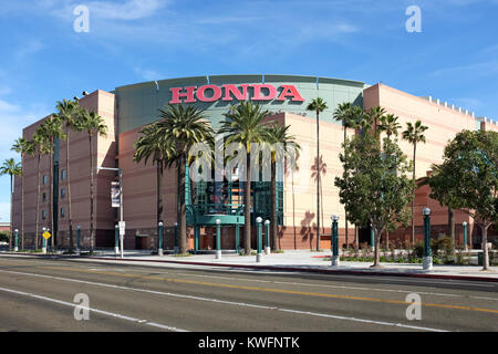 ANAHEIM, Ca, 11. Februar 2015: Im Honda Center in Anaheim, Kalifornien. Die Arena ist die Heimat der Anaheim Ducks in der National Hockey League und der L Stockfoto