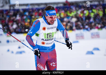 Sergey Ustiugov (Russland) Finishing letzten Metern von Team Sprint, 2017 Nordische Ski-WM, Lahti, Finnland. Seine Mannschaft gewann. Stockfoto
