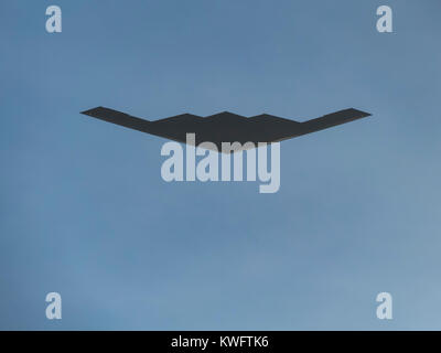 Pasadena, Jan 1: Northrop Grumman B-2 Spirit am Super Turnier der berühmten Rose Parade - Amerikas neues Jahr Feier am Jan 1, 20 durchführen Stockfoto