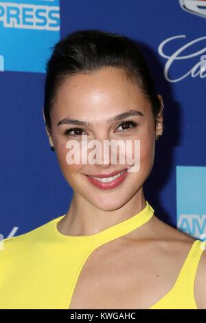 Palm Springs, Kalifornien, USA. 2 Jan, 2018. Gal Godot bei der Ankunft für 29. jährliche Palm Springs International Film Festival Awards Gala, Palm Springs Convention Center, Palm Springs, CA 2. Januar 2018. Credit: Priscilla Grant/Everett Collection/Alamy leben Nachrichten Stockfoto
