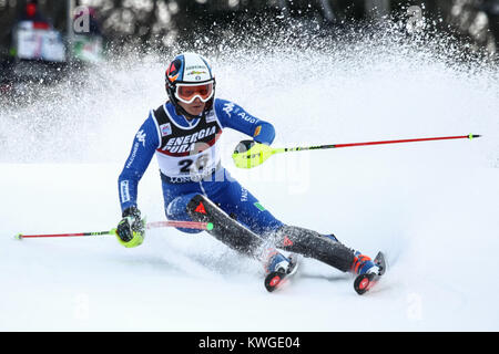 Zagreb, Kroatien. 03 Jan, 2018. Manuela moelgg von Ita konkurriert während des Audi FIS Alpine Ski World Cup Frauen Slalom, Snow Queen Trophy 2018 in Zagreb, Kroatien. Credit: Goran Jakuš/Alamy leben Nachrichten Stockfoto