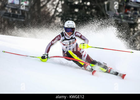 Zagreb, Kroatien. 03 Jan, 2018. Alphand Estelle von Swe konkurriert während des Audi FIS Alpine Ski World Cup Frauen Slalom, Snow Queen Trophy 2018 in Zagreb, Kroatien. Credit: Goran Jakuš/Alamy leben Nachrichten Stockfoto