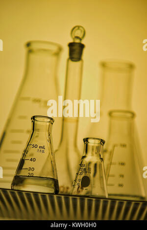 Montreal, Kanada, 3. März, 2012. Close-up von einem Labor Becher. Credit: Mario Beauregard/Alamy leben Nachrichten Stockfoto