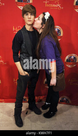 NEW YORK - 15. März: Justin Bieber stellt seine Wachs arbeiten bei Madame Tussauds am 15. März 2011. Am 15. März 2011 in New York City People: Justin Bieber Stockfoto