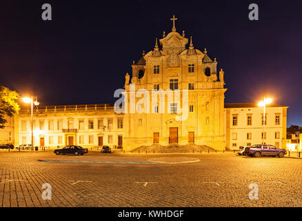 Die neue Kathedrale von Coimbra oder die Kathedrale der Heiligen Namen Jesu ist der aktuelle bischofschaft Sitz der Stadt Coimbra, Portugal Stockfoto