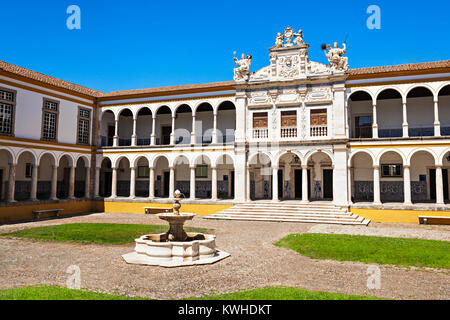 Die Universität von Evora, die zweitälteste in Portugal, wurde im 16. Jahrhundert von Kardinal Infante Dom Henrique gegründet wurde sie an die Socie geliefert Stockfoto