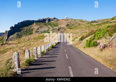 Pico Arieiro, 1818 Meter hoch, ist Dritter, den höchsten Gipfel der Insel Madeira, Portugal Stockfoto