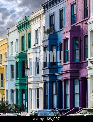 Bunte Häuser auf Lancaster Road in Notting Hill Stockfoto