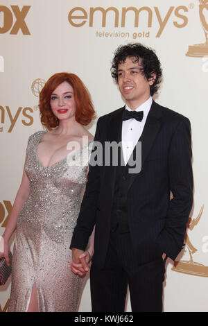 LOS ANGELES, Ca - 18. SEPTEMBER: Christina Hendricks Geoffrey Arend besucht die 63. Primetime Emmy Awards am 18. September 2011 in Los Angeles, United States. Personen: Christina Hendricks Geoffrey Arend Stockfoto