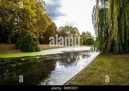 5000 Hektar Qualität Grünflächen über acht London Parks. Kostenlos zu besuchen und an jedem Tag des Jahres geöffnet, die Parks sind für Jedermann. Stockfoto