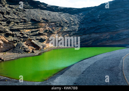 Die Grüne Lagune (Charco de Los Clicos), El Golfo, Lanzarote, Kanarische Inseln, Spanien. Stockfoto