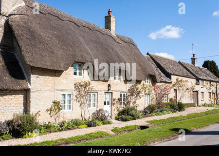 Reetdachhaus, Minster Lovell, Oxfordshire, England, GB, UK. Stockfoto