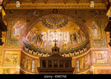 Mosaik aus dem 13. Jahrhundert in der Basilika Santa Maria in Trastevere, einem der ältesten Kirchen von Rom, Latium, Italien Stockfoto