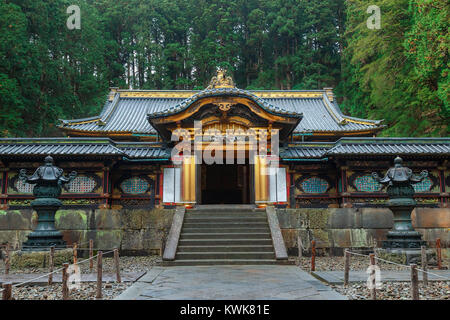 Taiyuinbyo - das Mausoleum des Shoguns Tokugawa Iemitsu NIKKO, Japan - 17. NOVEMBER 2015: Taiyuinbyo - das Mausoleum des Shoguns Tokugawa Iemitsu, der gr Stockfoto