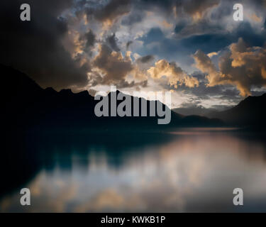 PHOTO ART: Abend über den See Genf, Waadt, Schweiz Stockfoto