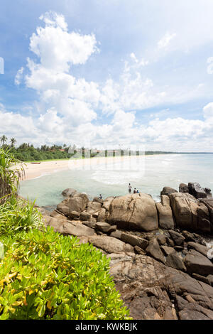 Asien - Sri Lanka - induruwa - Breiten und wunderschönen Strand Landschaft Stockfoto