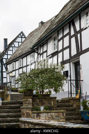 Historische Altstadt von Freudenberg, Nordrhein-Westfalen, Deutschland, mit Fachwerkhäusern, Alter Flecken Stockfoto