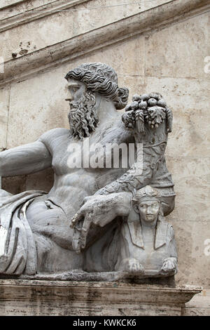 Rom - Statue von Nil vor der Pallazo Senatorenpalast, 2. Jahrhundert n. Chr. Stockfoto