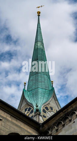 Turm von Fraumünster Kirche in Zürich, Schweiz Stockfoto