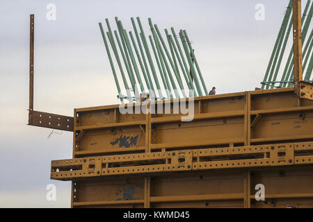 Bettendorf, Iowa, USA. 27 Nov, 2017. die Interstate 74 bridge Projekt in Bettendorf am Montag, den 27. November 2017. Credit: Andy Abeyta/Viererkabel - Zeiten/ZUMA Draht/Alamy leben Nachrichten Stockfoto