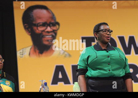 Johanneburg, Gauteng, Südafrika. 16 Dez, 2017. Bathabile Dlamini, Präsident des ANC-frauenliga gesehen während der 54. ANC Nationale Konferenz. der African National Congress (ANC) und er ist in der 54. Nationale Konferenz in Johannesburg vom 16. bis zum 20. Dezember 2017 statt. Cyril Ramaphosa war als neuen ANC-Präsidenten gewählt. Credit: SOPA/ZUMA Draht/Alamy leben Nachrichten Stockfoto