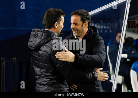 Asier Garitano Trainer von Leganes FC Javier Calleja Trainer von Villerreal CF in Aktion während der Copa del Rey Match zwischen Leganes FC vs Villerreal CF am Städtischen de Butarque Stadion in Madrid, Spanien, 4. Januar 2018. Stockfoto