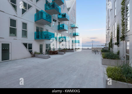 AARHUS, Dänemark - 9. AUGUST 2016: Blick von externen Der Isbjerget Aarhus, Wohnhaus im Aarhus Docklands Nachbarschaft, es ist situieren Stockfoto