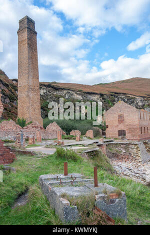 Bleibt der Maschinen, Porth Wen Ziegelei, Anglesey, Wales, Vereinigtes Königreich Stockfoto