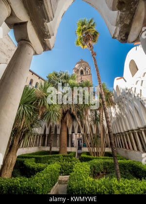 Il Chiostro del Paradiso. Paradies Kreuzgang, in der Kathedrale von Amalfi, Italien. Stockfoto