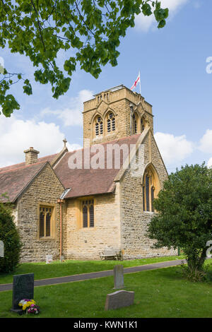 Heilige Dreifaltigkeit und St. Thomas von Canterbury Kirche, Ettington, Warwickshire, England, Vereinigtes Königreich Stockfoto