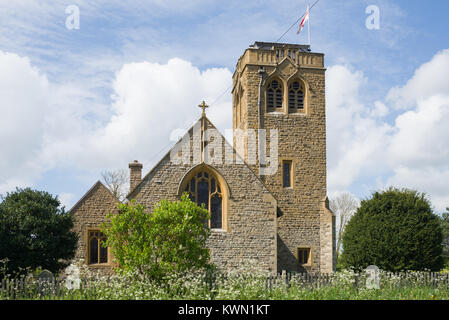 Heilige Dreifaltigkeit und St. Thomas von Canterbury Kirche, Ettington, Warwickshire, England, Vereinigtes Königreich Stockfoto