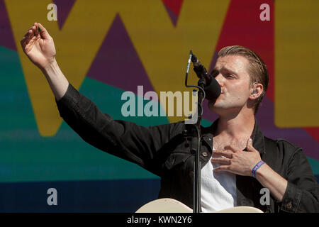 Die Englische indie rock Band Wild führt ein Live Konzert auf der Main Stage die Barclaycard Britische Sommerzeit Festival im Hyde Park in London. Hier Sänger Hayden Thorpe ist dargestellt auf der Bühne. De 03.07.2014. Stockfoto