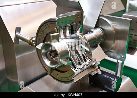 Industrielle Fleischwolf in einem abgetrennten Stockfoto