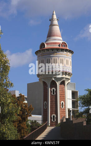 Torre de les Jardins d'Wasserturm im Parc de la Barceloneta Barcelona Spanien Stockfoto