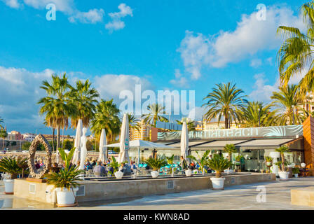 Anima Beach Restaurant Terrasse, Can Pere Antoni, Palma, Mallorca, Balearen, Spanien Stockfoto