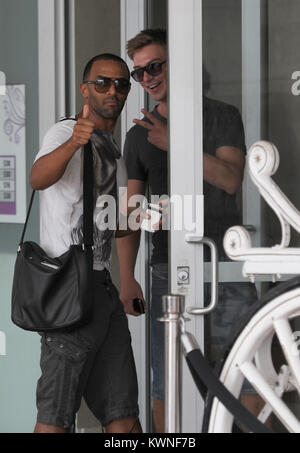 MIAMI BEACH, FL - 15. Juli: (exklusive Deckung) Craig David in South Beach. Craig Ashley David (* 5. Mai 1981) ist ein britischer Sänger und Songwriter. Am 15. Juli 2011 in Miami Beach, Florida, Leute: Craig David Stockfoto