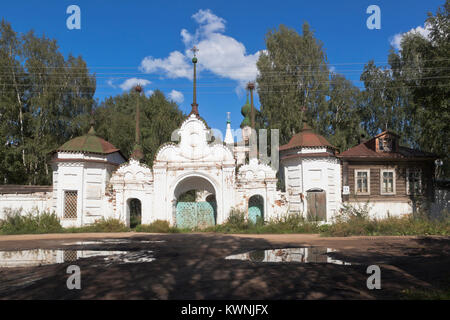 Heiligen Tore der Mikhailo-Arkhangelsk Kloster in Weliki Ustjug, Wologda Gebiet, Russland Stockfoto