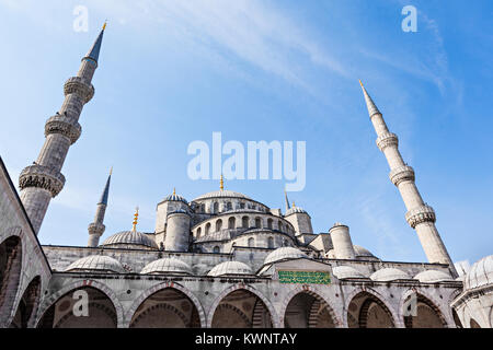 Die Süleymaniye-Moschee ist eine osmanische imperiale Moschee in Istanbul, Türkei. Es ist die größte Moschee in der Stadt. Stockfoto