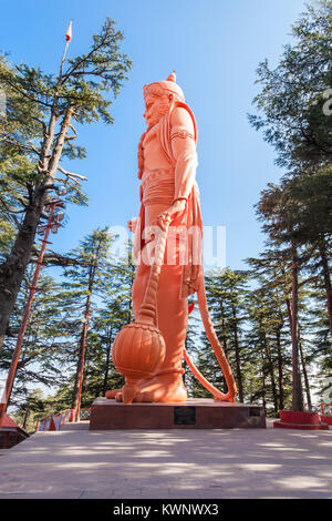 Hanuman Statue in der Nähe der Jakhoo Tempel, es ist eine alte Tempel in Shimla, der hinduistischen Gottheit, Hanuman. Stockfoto