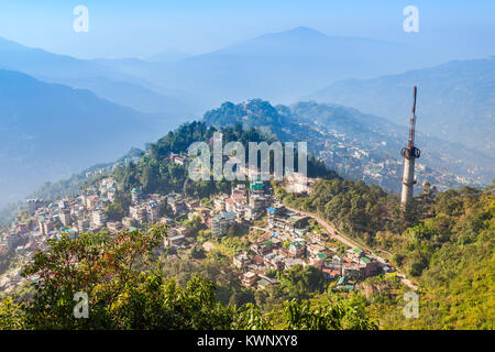 Gangtok Stadt Antenne Panoramablick von der Seilbahn im indischen Bundesstaat Sikkim, Indien Stockfoto