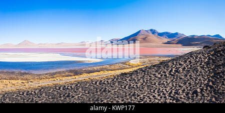 Laguna Colorada (Roter See) ist der schönste See im Altiplano von Bolivien Stockfoto