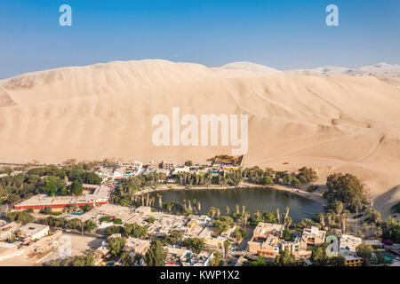 Huacachina Oase in der Region Ica, Peru Stockfoto